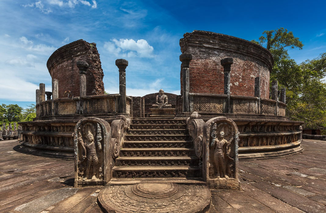 Traveling to Polonnaruwa - Sri Lanka Eco Tours